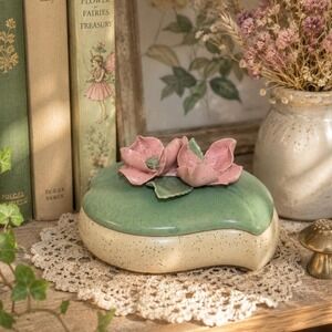 Vintage California Pottery Lotus Flower Trinket Box Green Speckled Ceramic USA